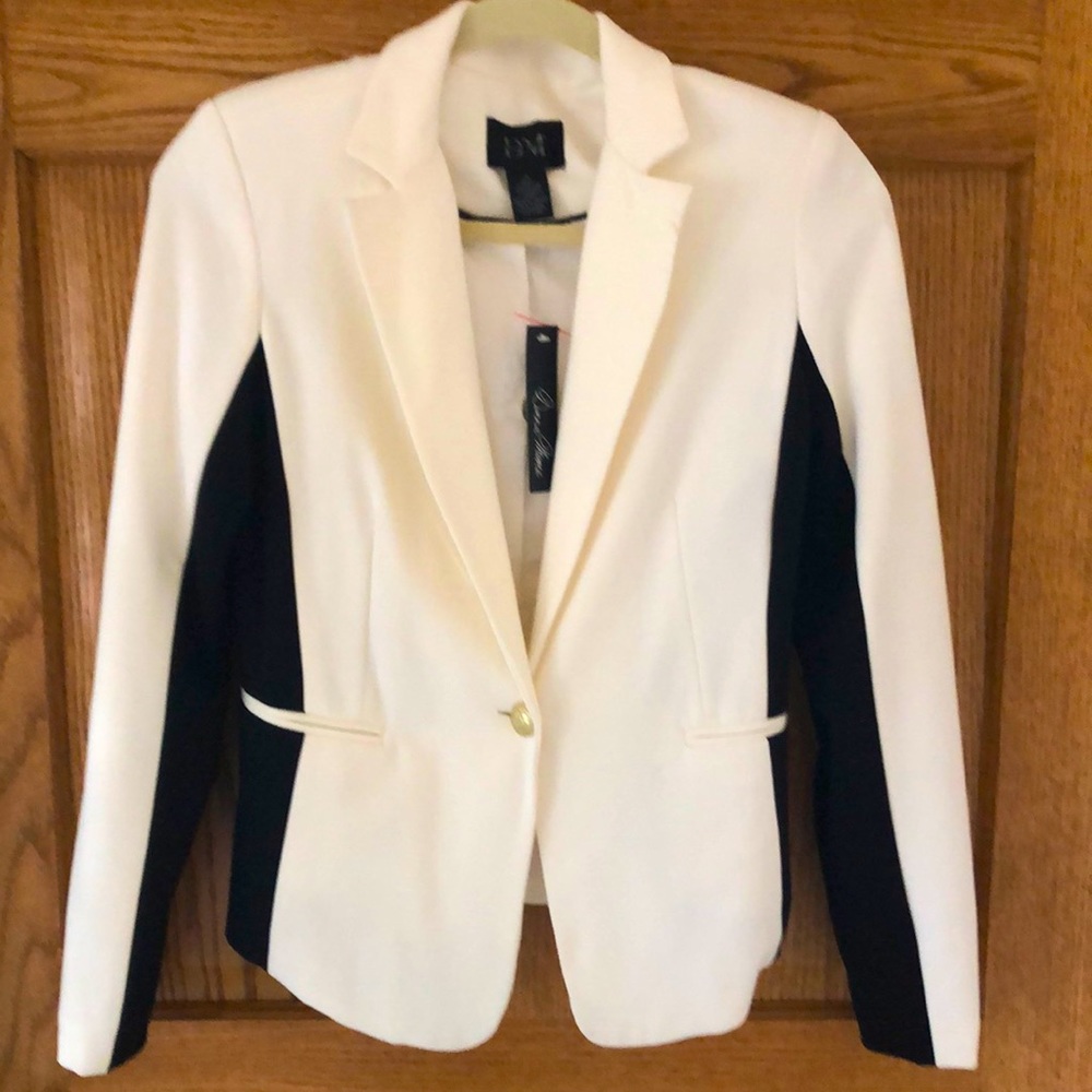 Donna Moore cream and black blazer